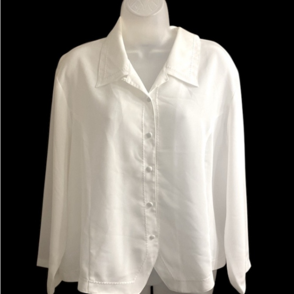 Lee David Collection White Embroidered Blouse- Button Down Long SleevedSleeve 14